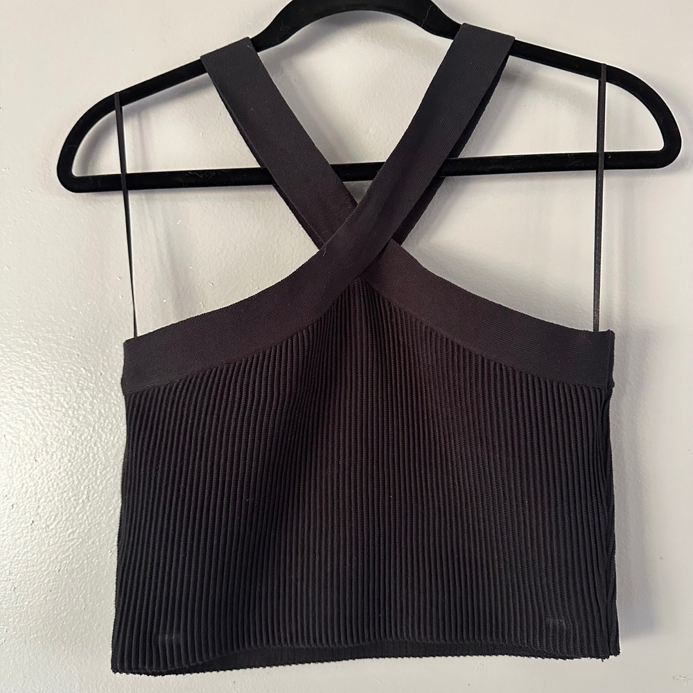 Love Tree Ribbed Crossover Halter Crop Top | Black - Picture 8 of 8